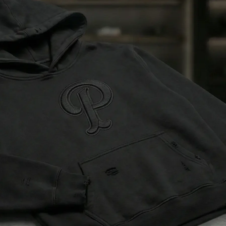 Detalle de confección y tejido de Hoodie Zavage Signature
